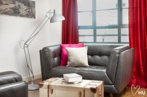 Boutique 1 Bdrm Duplex Suite on Marina 305
